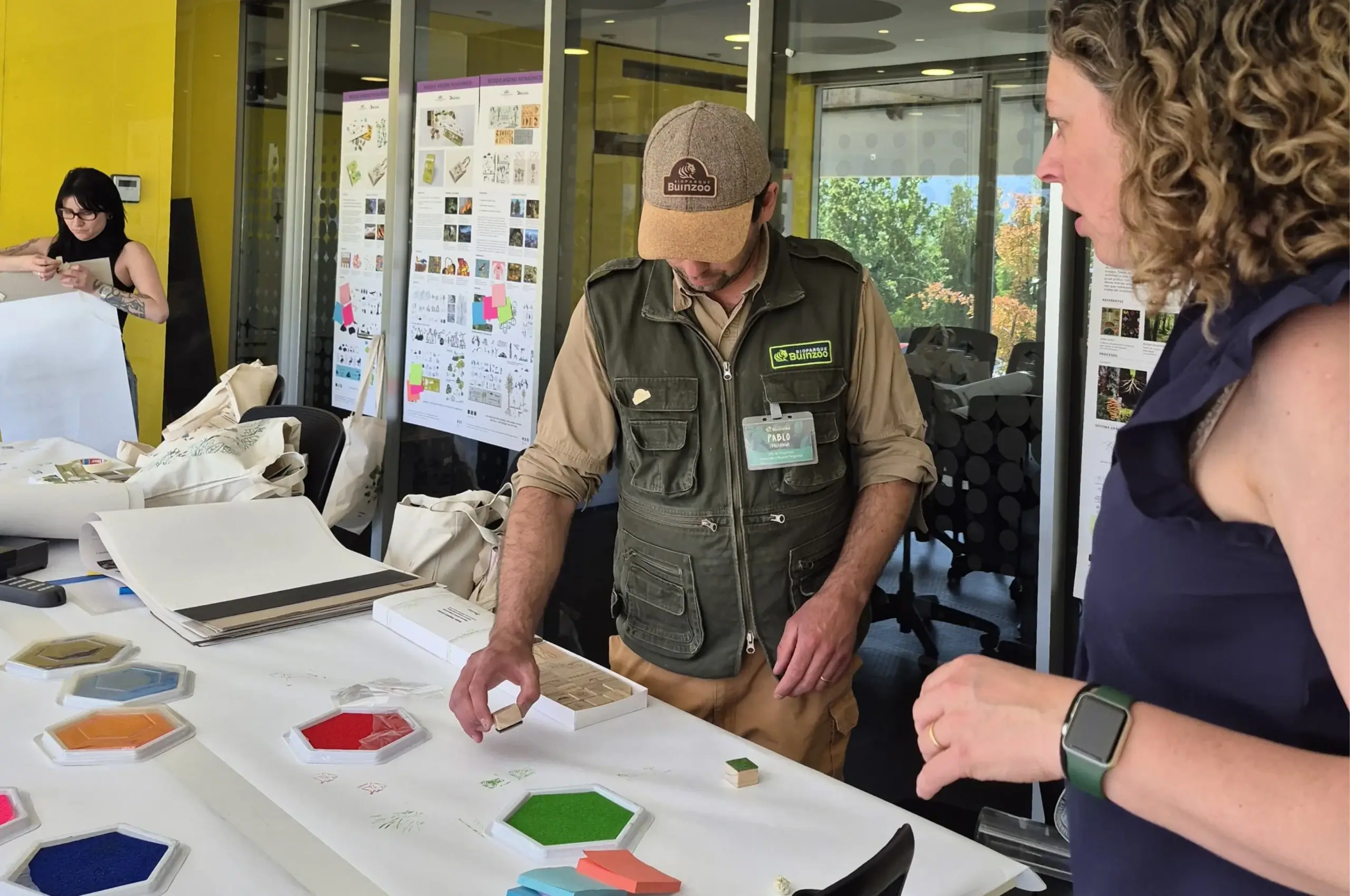 Fundación Bioparque Buinzoo y la Facultad de Diseño UDD colaboran para unir diseño y conservación: registro fotográfico 2 de 3