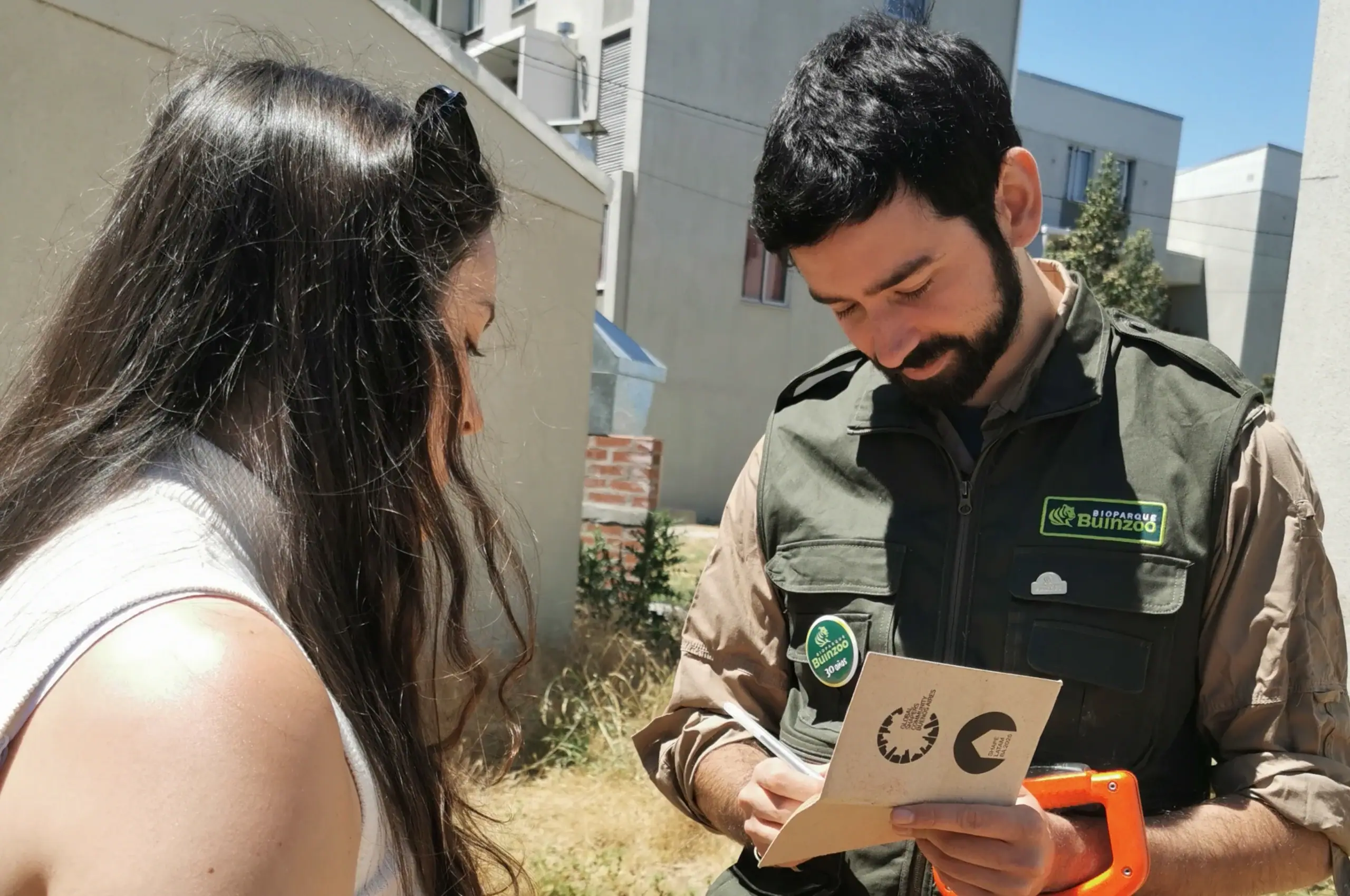 Fundación Bioparque Buinzoo participa en intervención urbana con impacto social y ecológico: registro fotográfico 1 de 4
